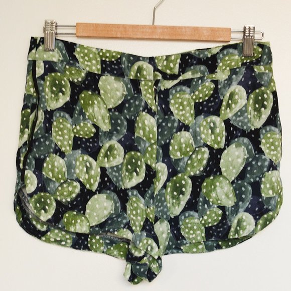 Topshop Cactus Print Shorts - Picture 2 of 7